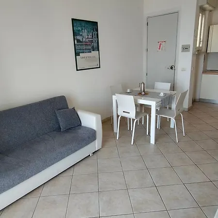 Apartamento P313 Nr 106 Trilocale Sul Mare Con Ombrellone In Prima Fila