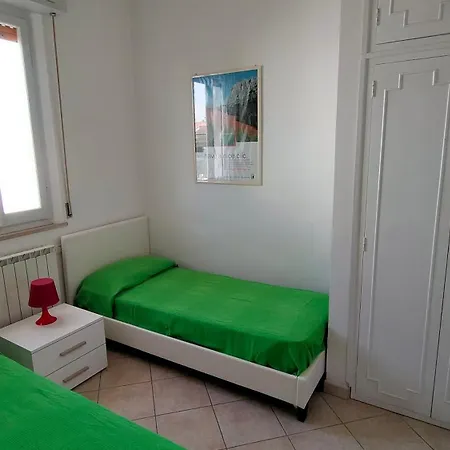 Apartamento P313 Nr 106 Trilocale Sul Mare Con Ombrellone In Prima Fila *