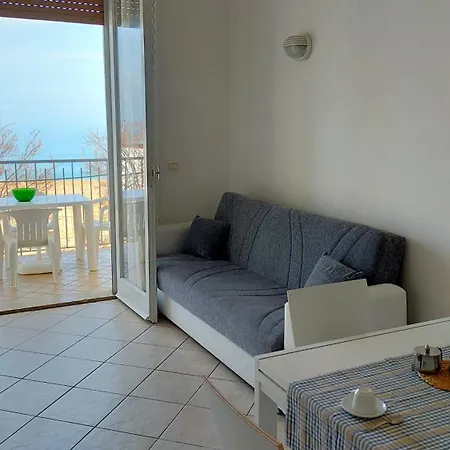 아파트 P313 Nr 106 Trilocale Sul Mare Con Ombrellone In Prima Fila