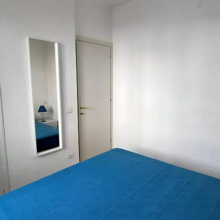 P313 Nr 106 Trilocale Sul Mare Con Ombrellone In Prima Fila Apartamento *