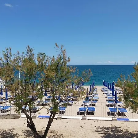 Appartamento P313 Nr 106 Trilocale Sul Mare Con Ombrellone In Prima Fila